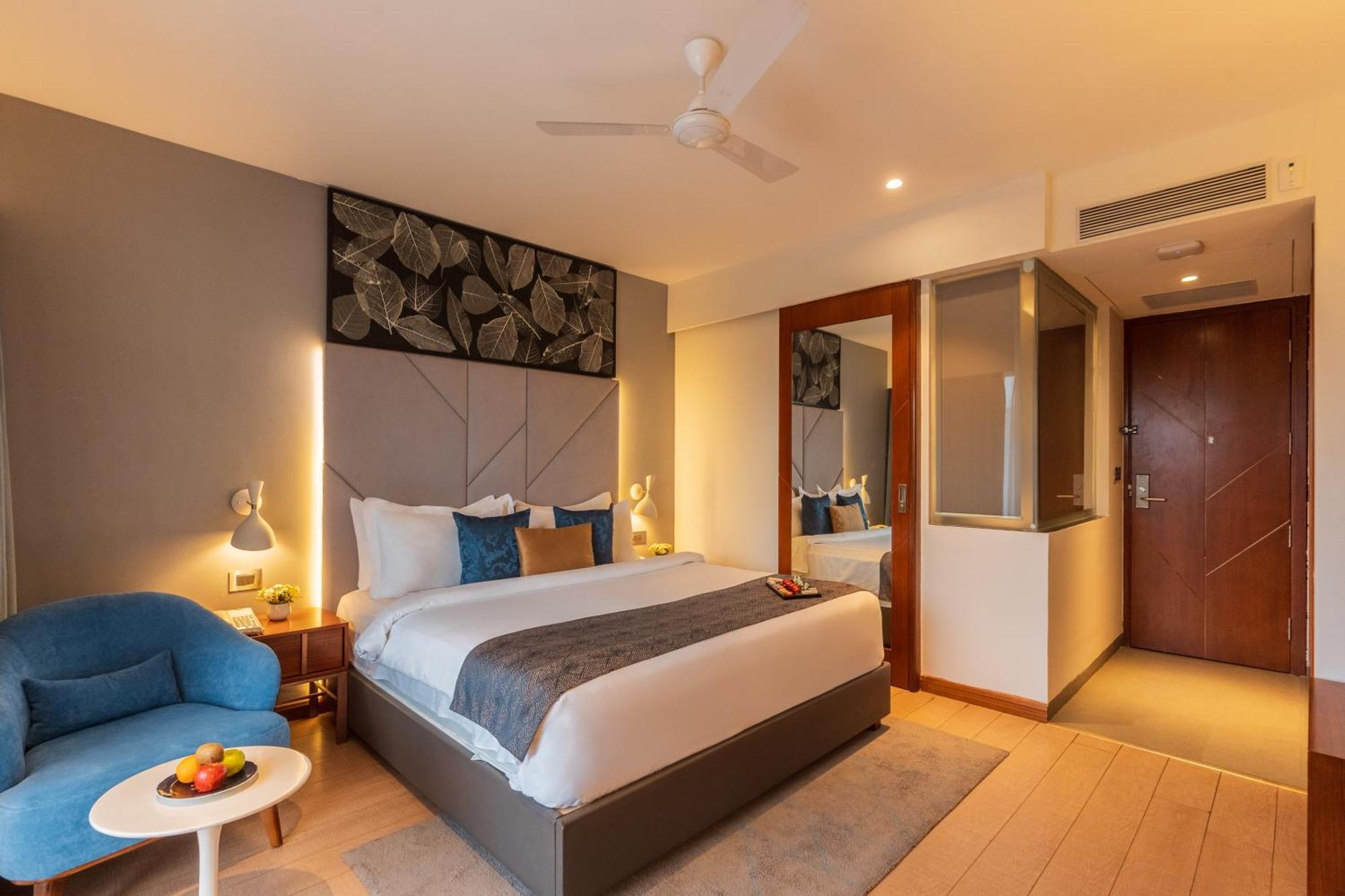 Hotel De Mandarin Candolim Exterior foto